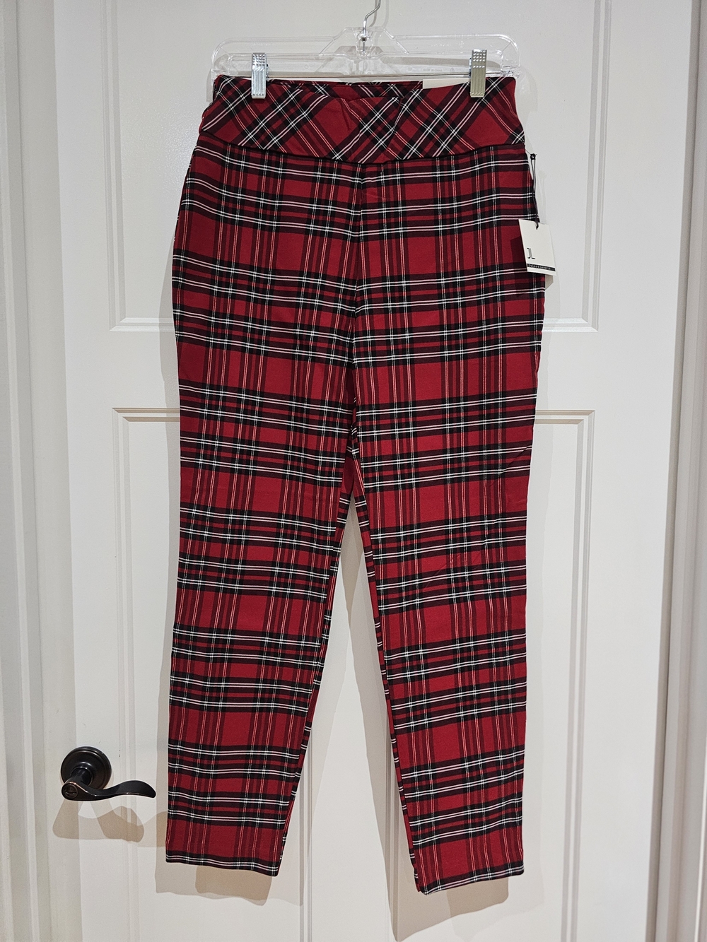 Red Black & White Plaid Skinny Pants, NWT